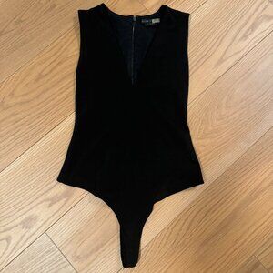Alice & Olivia Black V-Neck Bodysuit